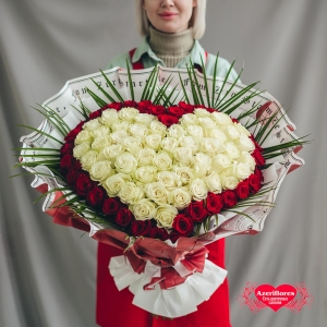 Купить букет «Моя вселенная» из роз в Комсомольске-на-Амуре