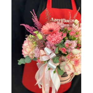 Купить коробку цветов «Мисс Пигги» с доставкой в Комсомольске-на-Амуре