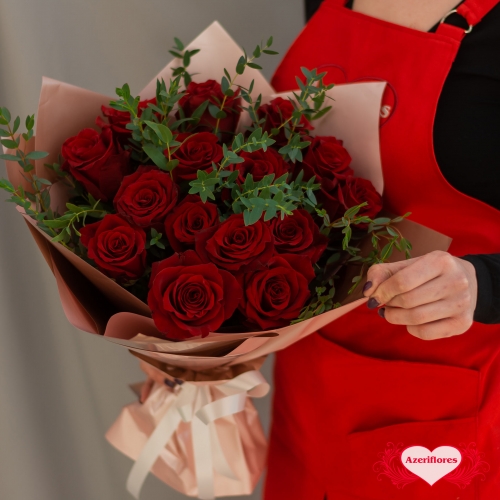 Купить букет «Алый закат» из 15 бордовых роз в Комсомольске-на-Амуре