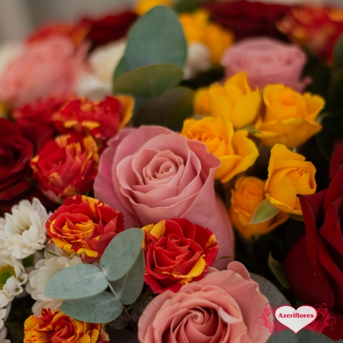 Купить коробку цветов «Эйфория чувств» в Комсомольске-на-Амуре