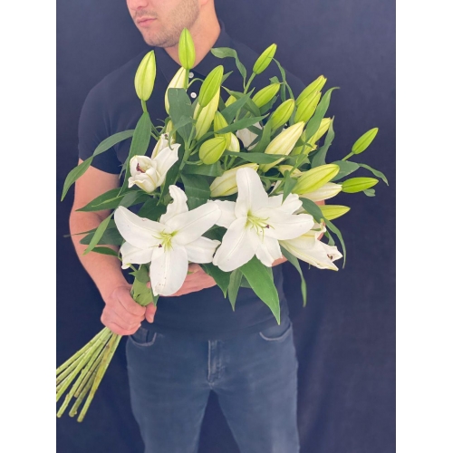 Купить лилию поштучно с доставкой в Комсомольске-на-Амуре